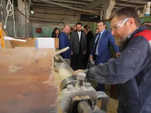 Глеб Никитин провел совещание по развитию «Хохломской росписи»